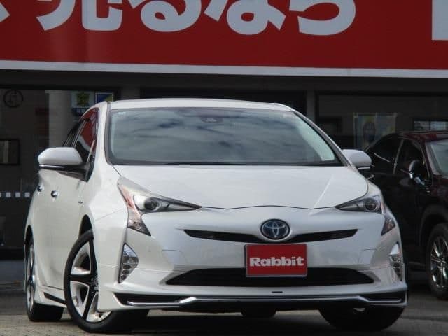 TOYOTA PRIUS 4WD