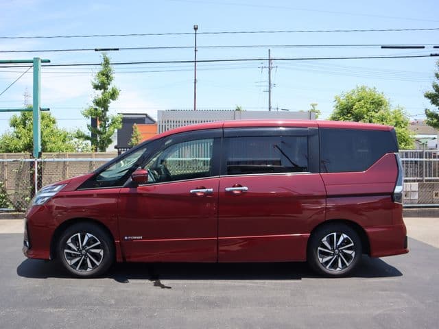 NISSAN