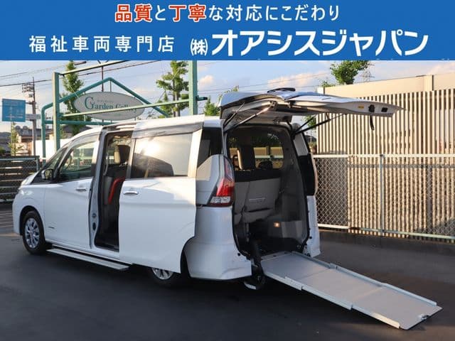 NISSAN SERENA  S-HYBRID