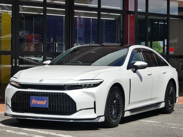 TOYOTA CROWN sedan hybrid