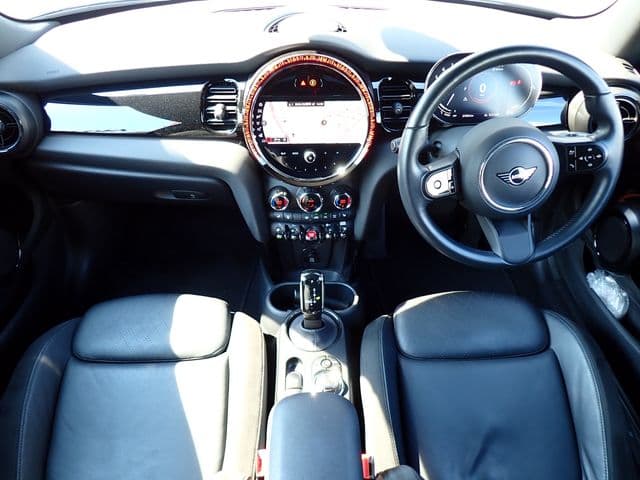 Car thumbnail 2