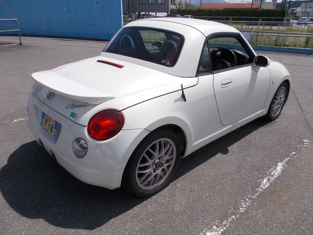 Car thumbnail 4