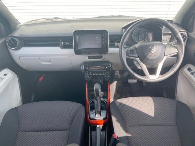 SUZUKI