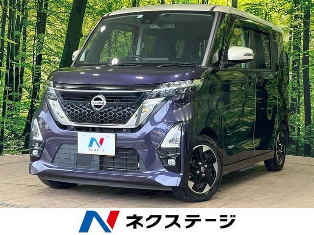 NISSAN