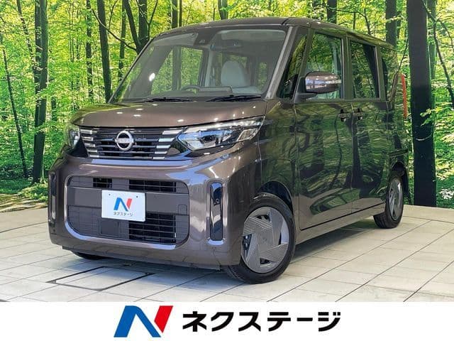 NISSAN