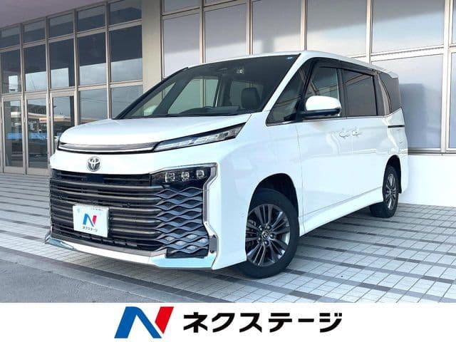 TOYOTA VOXY 4WD