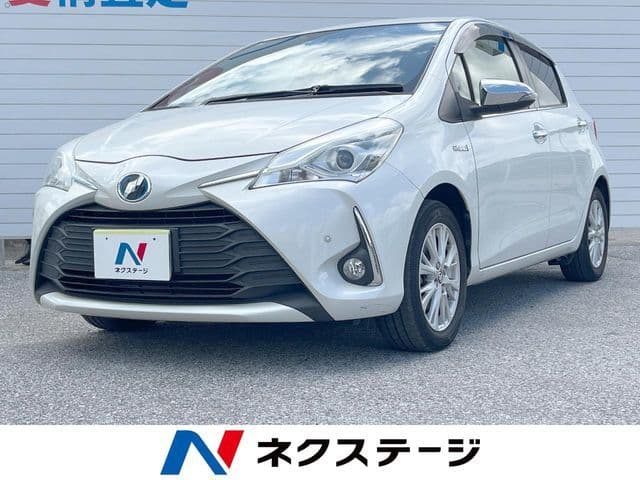 TOYOTA VITZ HYBRID