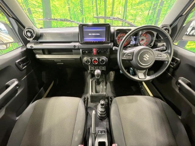 Car thumbnail 4