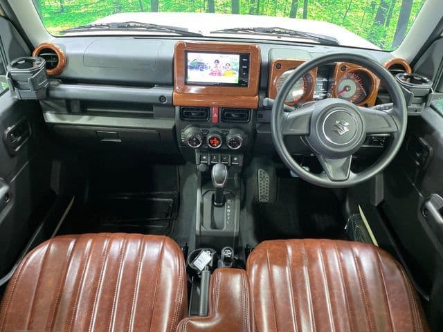 Car thumbnail 4