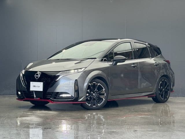 NISSAN AURA