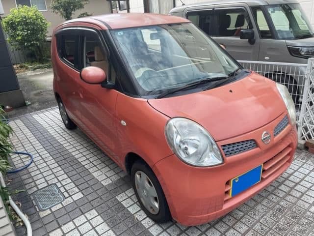 NISSAN