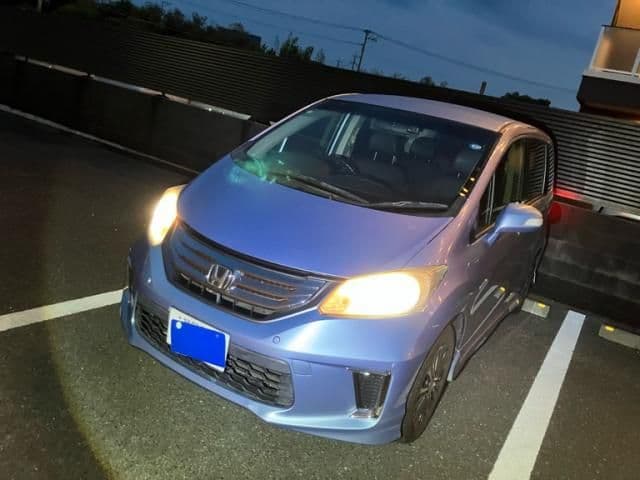 HONDA FREED HYBRID