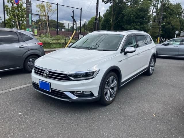 VOLKSWAGEN VOLKSWAGEN PASSAT Alltrack