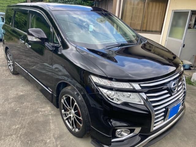 NISSAN ELGRAND