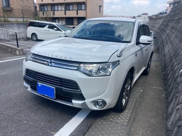 MITSUBISHI OUTLANDER PHEV