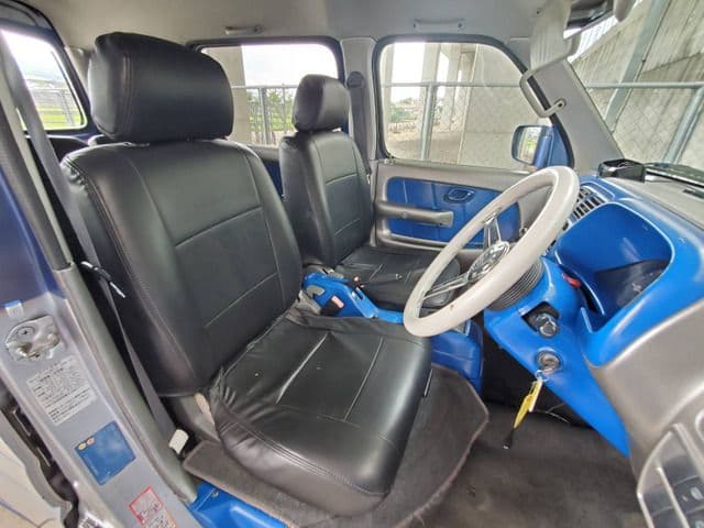 Car thumbnail 4