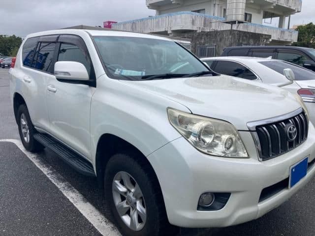 TOYOTA LANDCRUISER PRADO