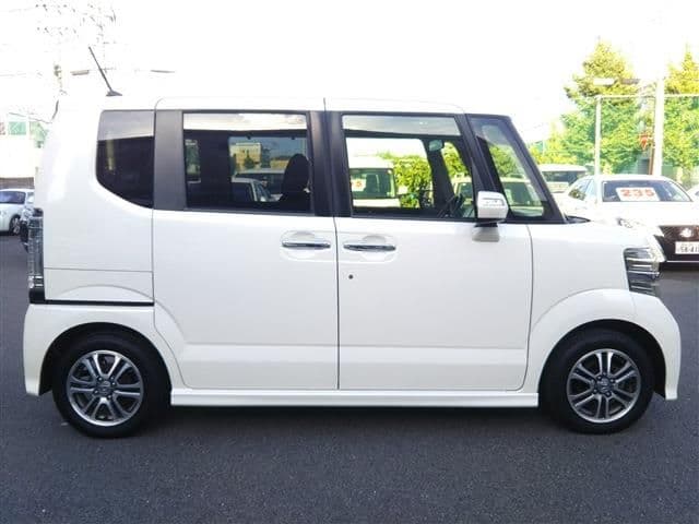 Car thumbnail 3