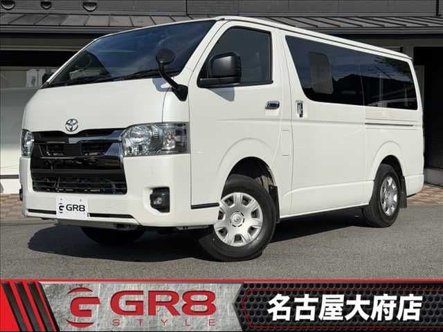 TOYOTA HIACE van 4WD