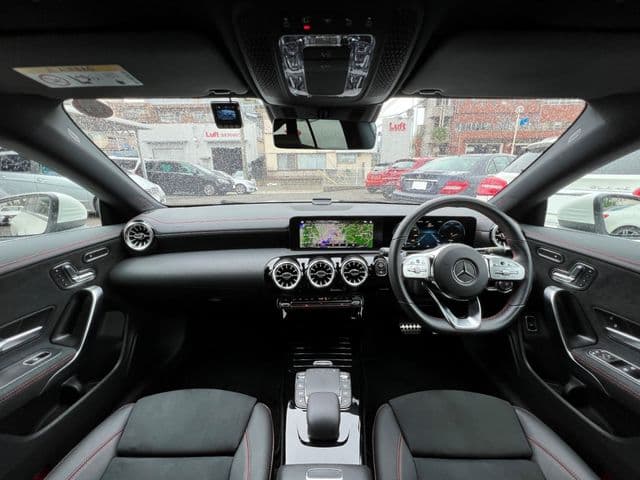 MERCEDES BENZ
