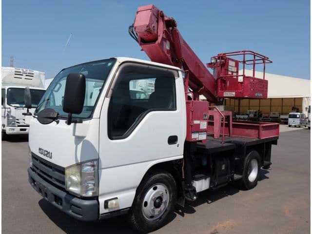 ISUZU ELF