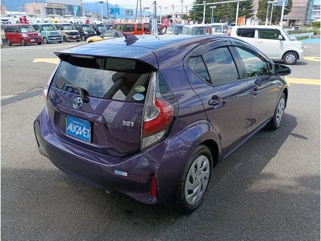 Car thumbnail 2