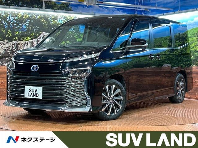 TOYOTA VOXY HYBRID
