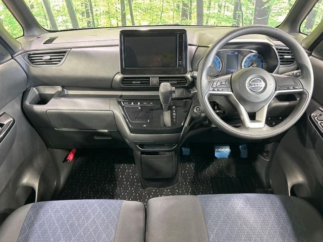 NISSAN