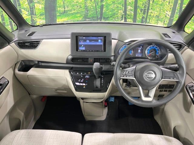 NISSAN