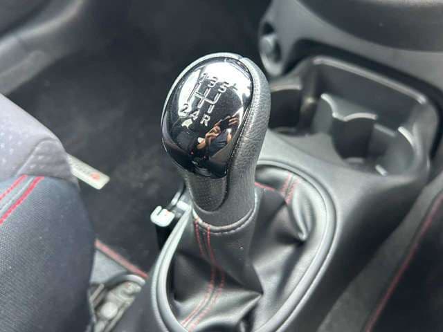 Car thumbnail 4