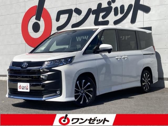 TOYOTA NOAH