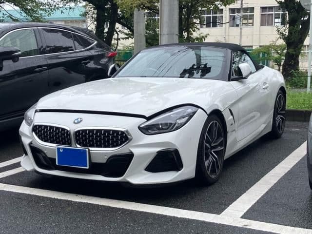 Car thumbnail 4