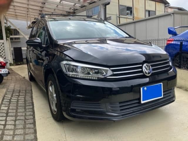 VOLKSWAGEN VOLKSWAGEN GOLF TOURAN