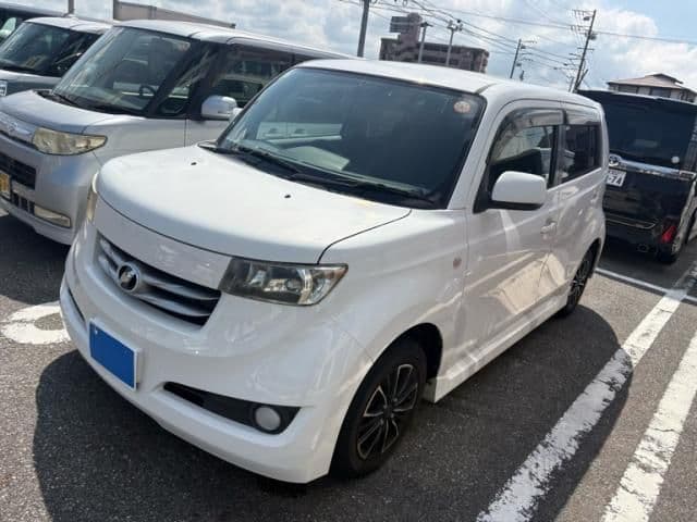 TOYOTA bB