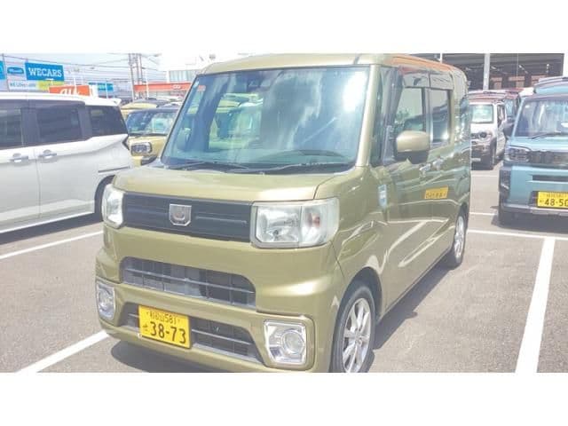 DAIHATSU WAKE