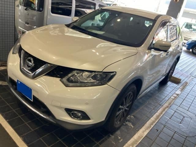 NISSAN X-TRAIL 4WD