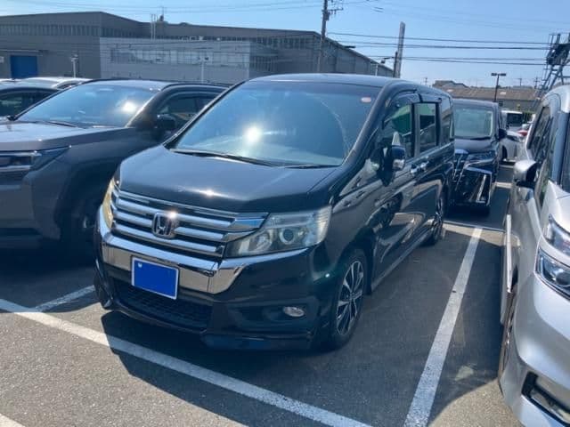 HONDA STEPWAGON SPADA
