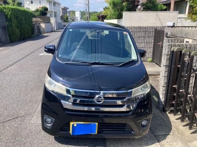 NISSAN