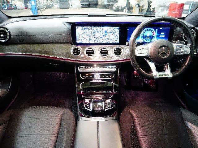 MERCEDES BENZ