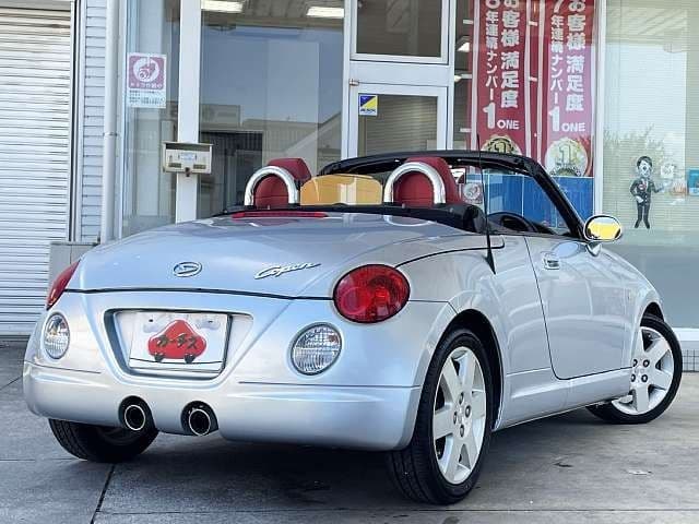 Car thumbnail 3