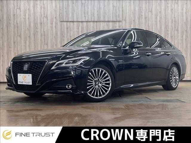 TOYOTA CROWN sedan hybrid