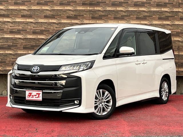 TOYOTA NOAH HYBRID