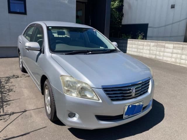 TOYOTA PREMIO 4WD