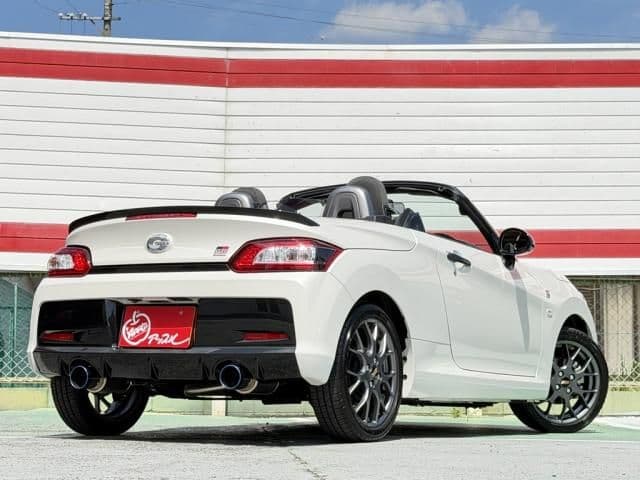 Car thumbnail 3