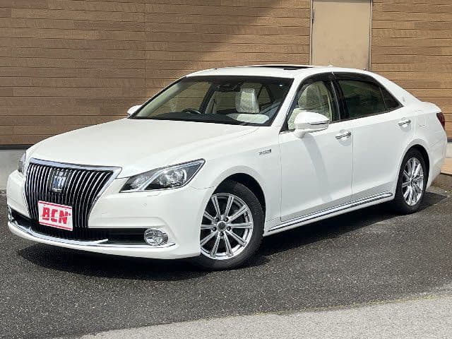TOYOTA CROWN MAJESTA HYBRID
