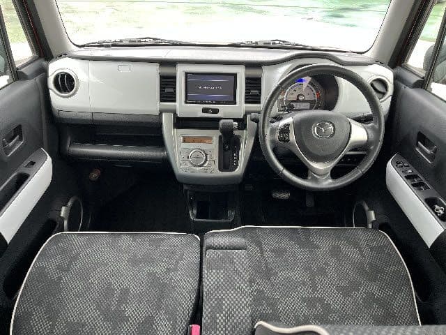 Car thumbnail 2