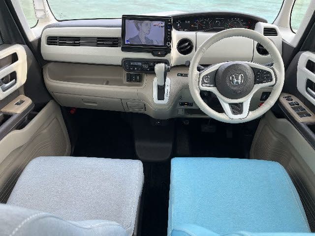 Car thumbnail 2