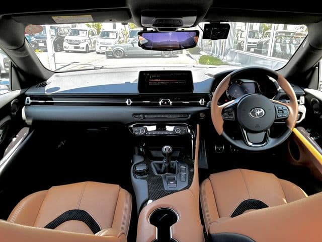 Car thumbnail 4