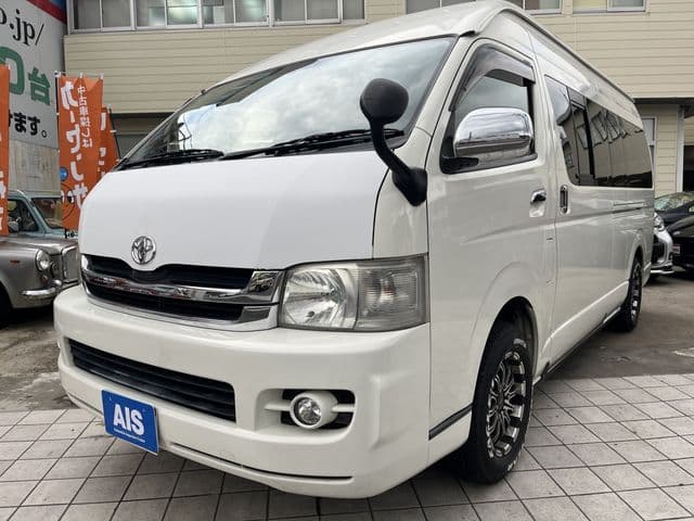 TOYOTA REGIUSACE van 4WD