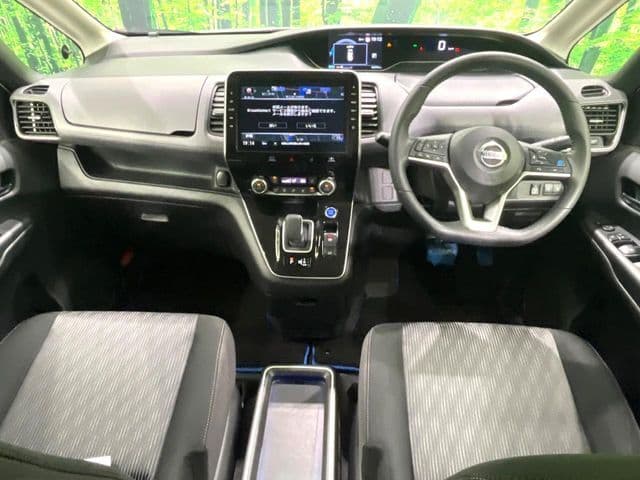 NISSAN